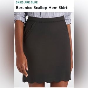 Black Scalloped Hem Skirt NWT Small